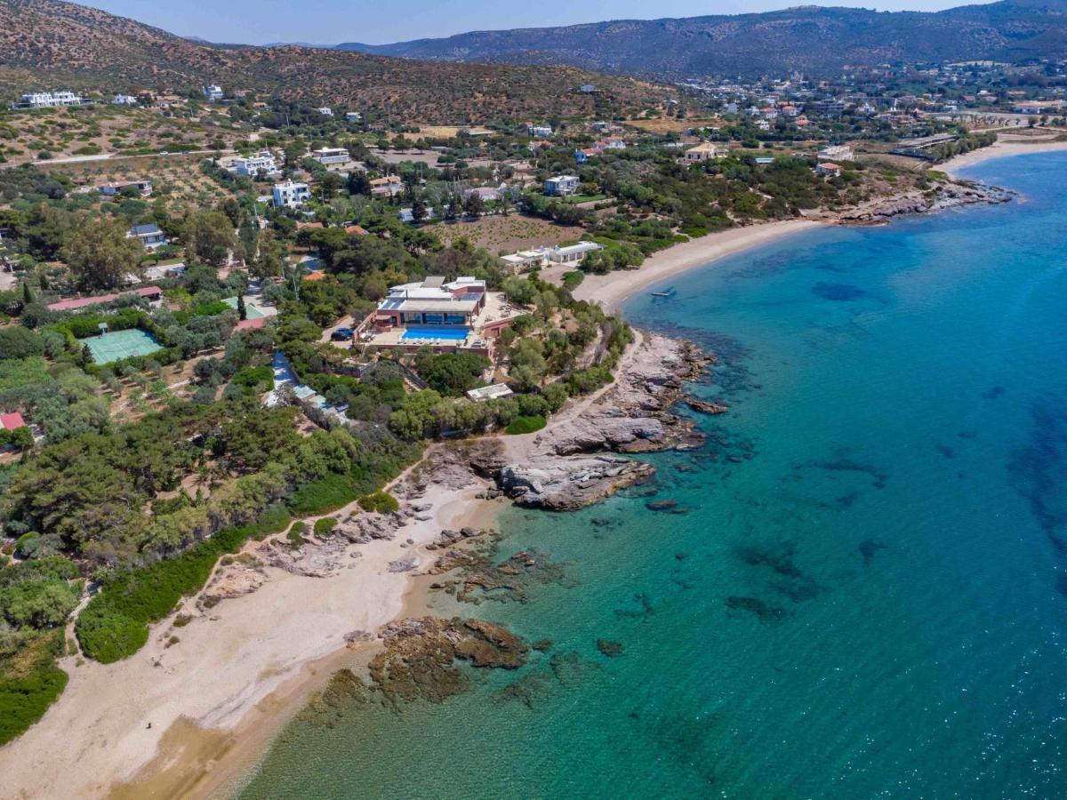 Black Diamond Beachfront Pool Villa Pasithea In Sounio, Athens ซูนิโอ ภายนอก รูปภาพ