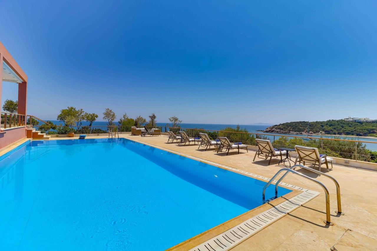Black Diamond Beachfront Pool Villa Pasithea In Sounio, Athens ซูนิโอ ภายนอก รูปภาพ