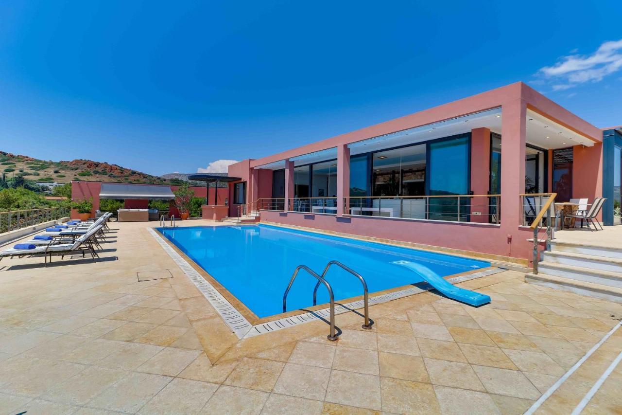 Black Diamond Beachfront Pool Villa Pasithea In Sounio, Athens ซูนิโอ ภายนอก รูปภาพ