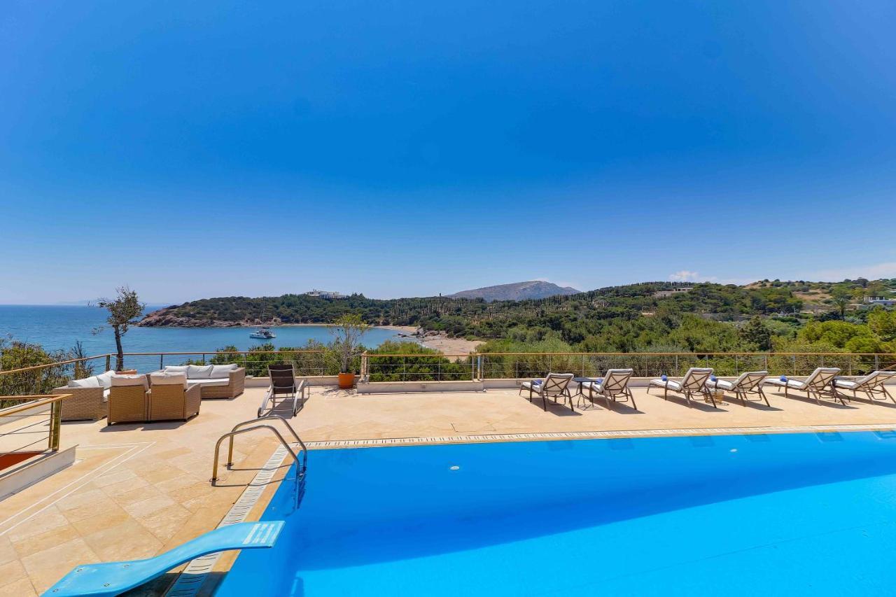 Black Diamond Beachfront Pool Villa Pasithea In Sounio, Athens ซูนิโอ ภายนอก รูปภาพ