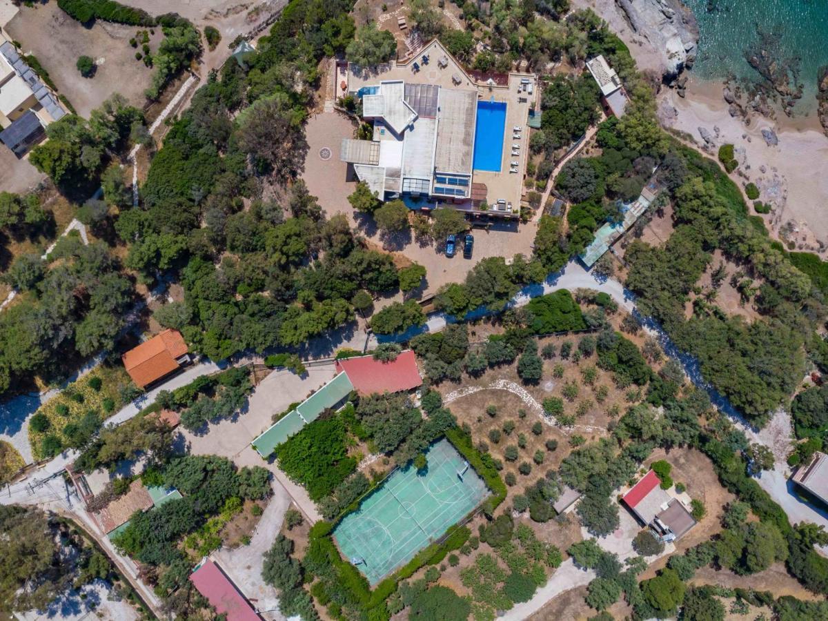 Black Diamond Beachfront Pool Villa Pasithea In Sounio, Athens ซูนิโอ ภายนอก รูปภาพ