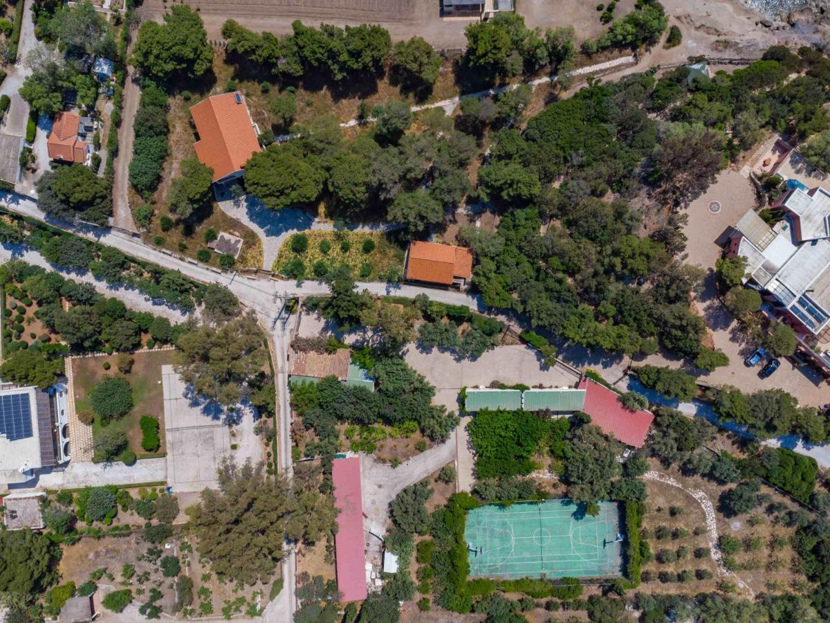 Black Diamond Beachfront Pool Villa Pasithea In Sounio, Athens ซูนิโอ ภายนอก รูปภาพ