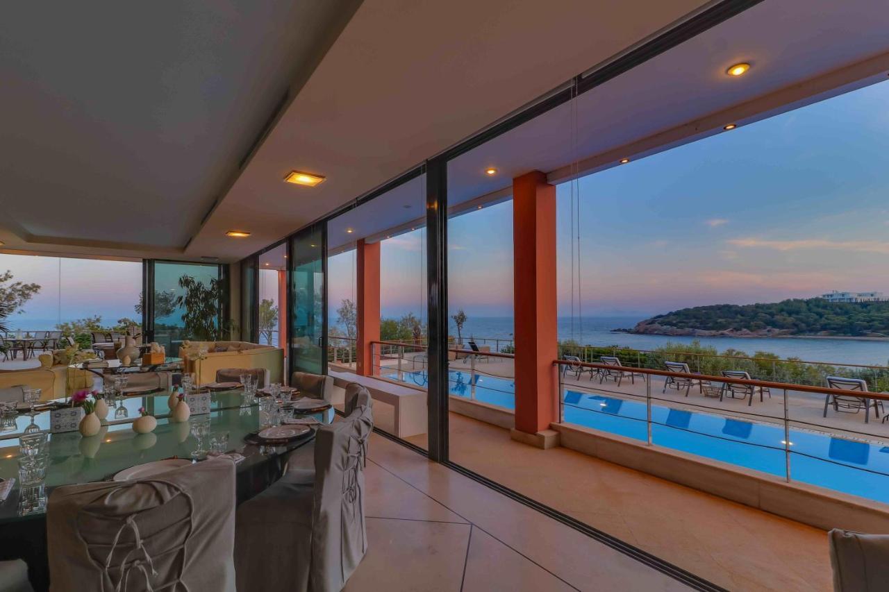 Black Diamond Beachfront Pool Villa Pasithea In Sounio, Athens ซูนิโอ ภายนอก รูปภาพ