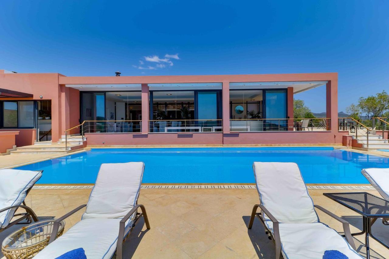 Black Diamond Beachfront Pool Villa Pasithea In Sounio, Athens ซูนิโอ ภายนอก รูปภาพ