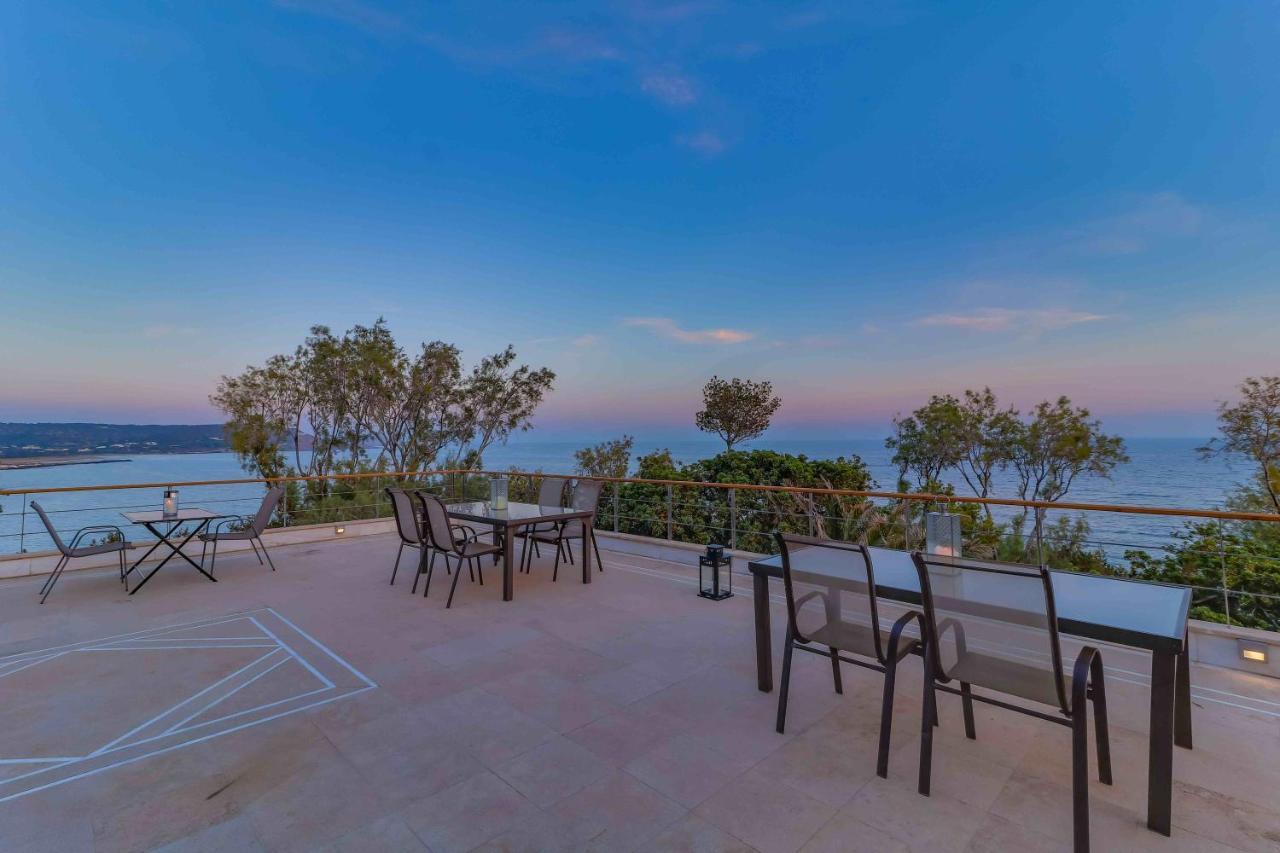 Black Diamond Beachfront Pool Villa Pasithea In Sounio, Athens ซูนิโอ ภายนอก รูปภาพ